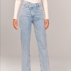 Abercrombie Ultra High Rise Straight Jeans